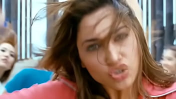 Tamanna bhatia lip zoomed