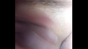 Batendo forte morrendo de tesão