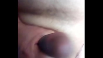 Batendo forte morrendo de tesão