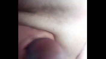 Batendo forte morrendo de tesão