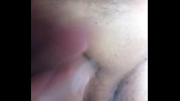 Batendo forte morrendo de tesão