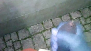 Se Pajea Y La Escupe Rico Antes De Venirse thumbnail