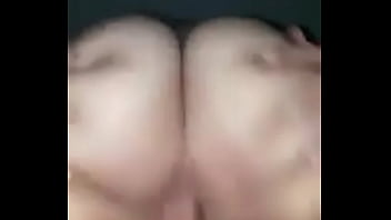 El anillo de una bitch que quiero comer