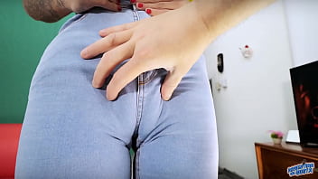 One of the best butts in tight jeans you will see this year