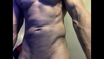 Tomando um banho depois do treino