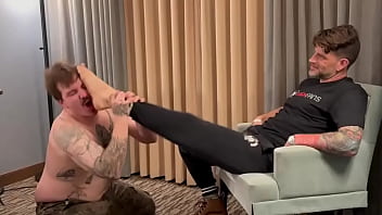 Foot fag worships & gets fucked up