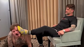 Foot fag worships & gets fucked up