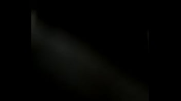 Jovencito solo en casa