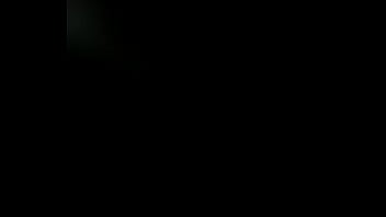 Jovencito solo en casa