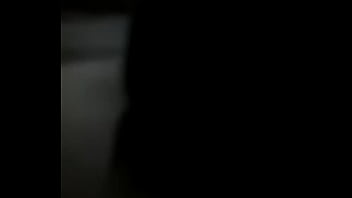 Jovencito solo en casa