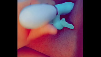 Kamora loves touching herself