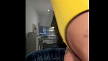 Hot tarantino cosplay sucking dildo and doing horny show susy gala