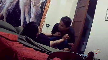 La pulseo en el telo pero se hace la zueca tremenda puta