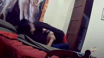 La pulseo en el telo pero se hace la zueca tremenda puta