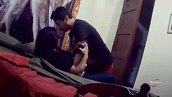 La pulseo en el telo pero se hace la zueca tremenda puta