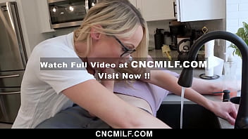 The couple letting their new guest fuck cncmilf