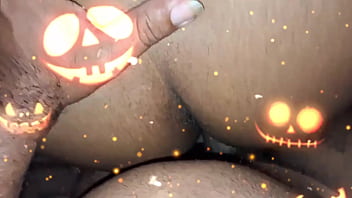 Dando o cuzinho no dia das bruxas