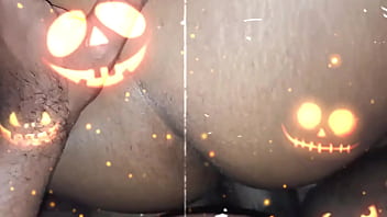 Dando o cuzinho no dia das bruxas