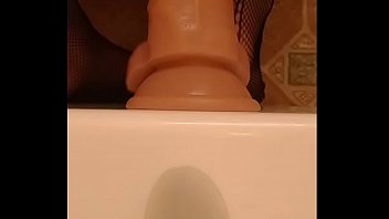 Roughanalboy Vs 9 Inches Pt2 thumbnail