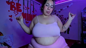 Coraline latin live webcam show