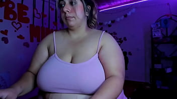 Coraline latin live webcam show