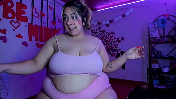 Coraline latin live webcam show