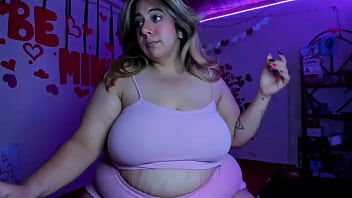 Coraline latin live webcam show