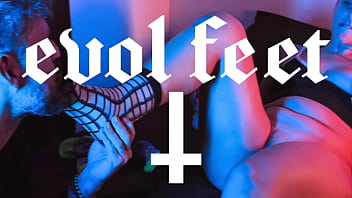 I love feeling your cock between my toes