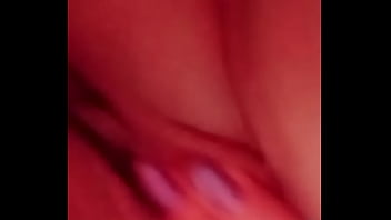 Masturbándose muy rico