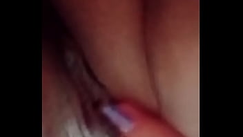 Masturbándose muy rico