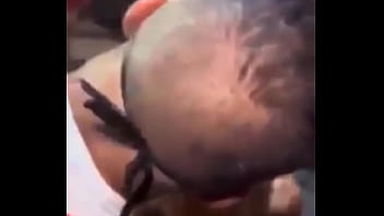 Obriguei meu corno a me beijar com a boca suja de porra de outro macho