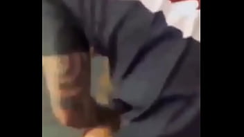 Obriguei meu corno a me beijar com a boca suja de porra de outro macho