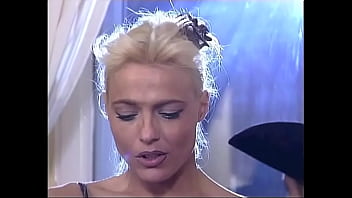 A macho to make this horny milf cum