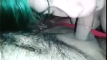 Con carmen aprendiendo a chuparla