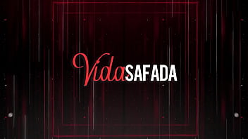 Gravei minha esposa fodendo no mato com o índio