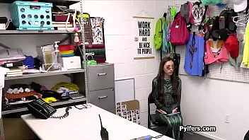 She just wanted an alien dildo