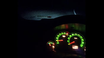 Novinho acelerando o aspirado no beco escurinho