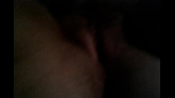 Сучка кончает