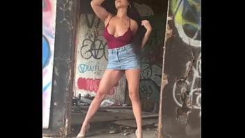 Behind the scenes photo shootaugusta georgiaphotographer tireandwheelb #modeling #filipina #fyp #fyp #jeanshorts #pho