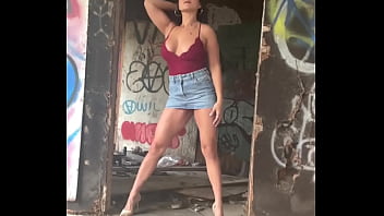 Behind the scenes photo shootaugusta georgiaphotographer tireandwheelb #modeling #filipina #fyp #fyp #jeanshorts #pho