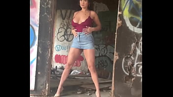 Behind the scenes photo shootaugusta georgiaphotographer tireandwheelb #modeling #filipina #fyp #fyp #jeanshorts #pho