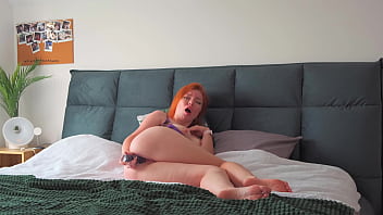 A babe with perfect tits wants to relax but without orgasm it is impossible