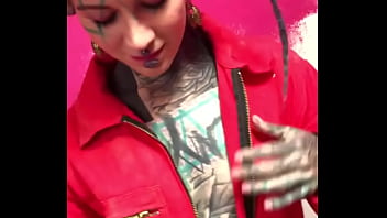 How do you like me in this sexy red construction onesie who’s ready to build something #constructionvibes #re