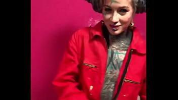 How do you like me in this sexy red construction onesie who’s ready to build something #constructionvibes #re