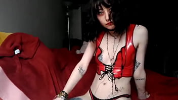 J'ai peut être un visage d'ange mais je suis loin d'être pure