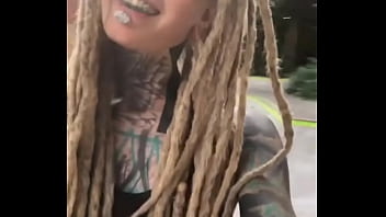 I love skater boys there’s just something about that vibe who’s your favorite skater #skaterboys #skatevib