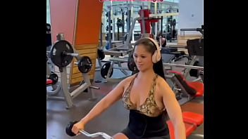 Overhead front raises 4 sets x 10 15 reps on a mission 2 hit my goals evansfitnessclub georgia