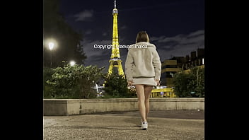 Nouvelle video de 22min offerte demain à 22hbaise exhibe et hard au pieds