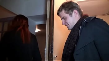 Casting couch of an amateur parisian couple