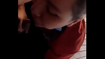 Una chupada viendo la laguna